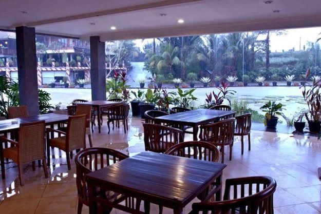 Desa Gumati Resort Sentul Bogor Restaurant photo